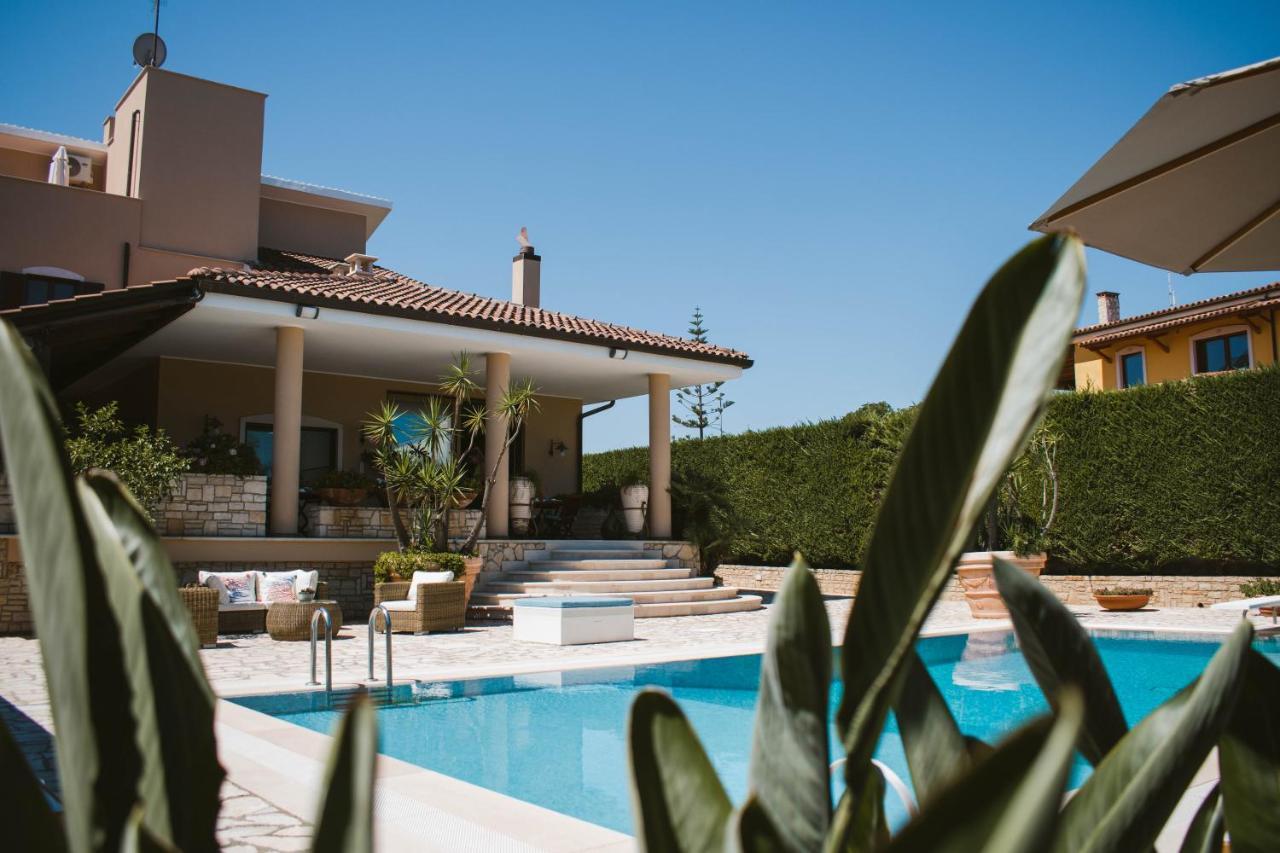 Villa Pietra Bianca - Luxury Stay In Puglia Trani Buitenkant foto