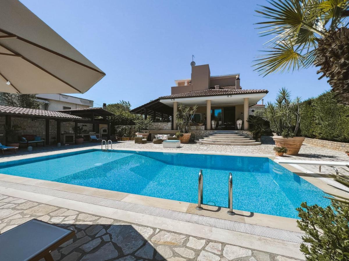 Villa Pietra Bianca - Luxury Stay In Puglia Trani Buitenkant foto